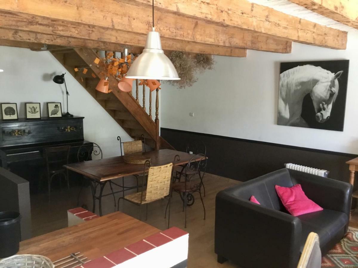 Terre de Boheme Hotel Vestric-et-Candiac Buitenkant foto